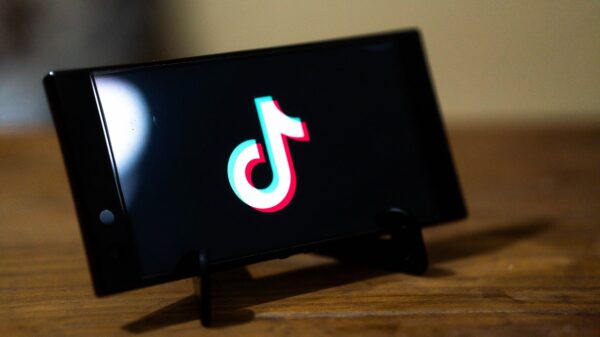 TikTok Notes: The New Photo-Text Sharing App Challenging Instagram